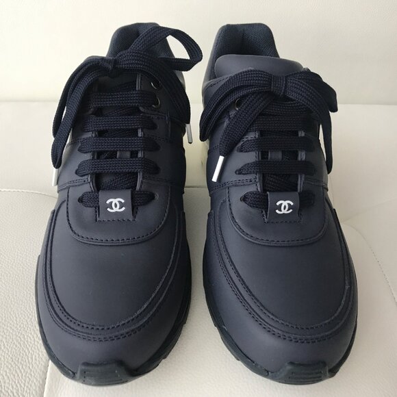 CHANEL NAVY LEATHER WHITE HEEL CC LOGO LACE UP SNEAKERS TRAINERS SHOES SIZE 38 - Picture 4 of 11